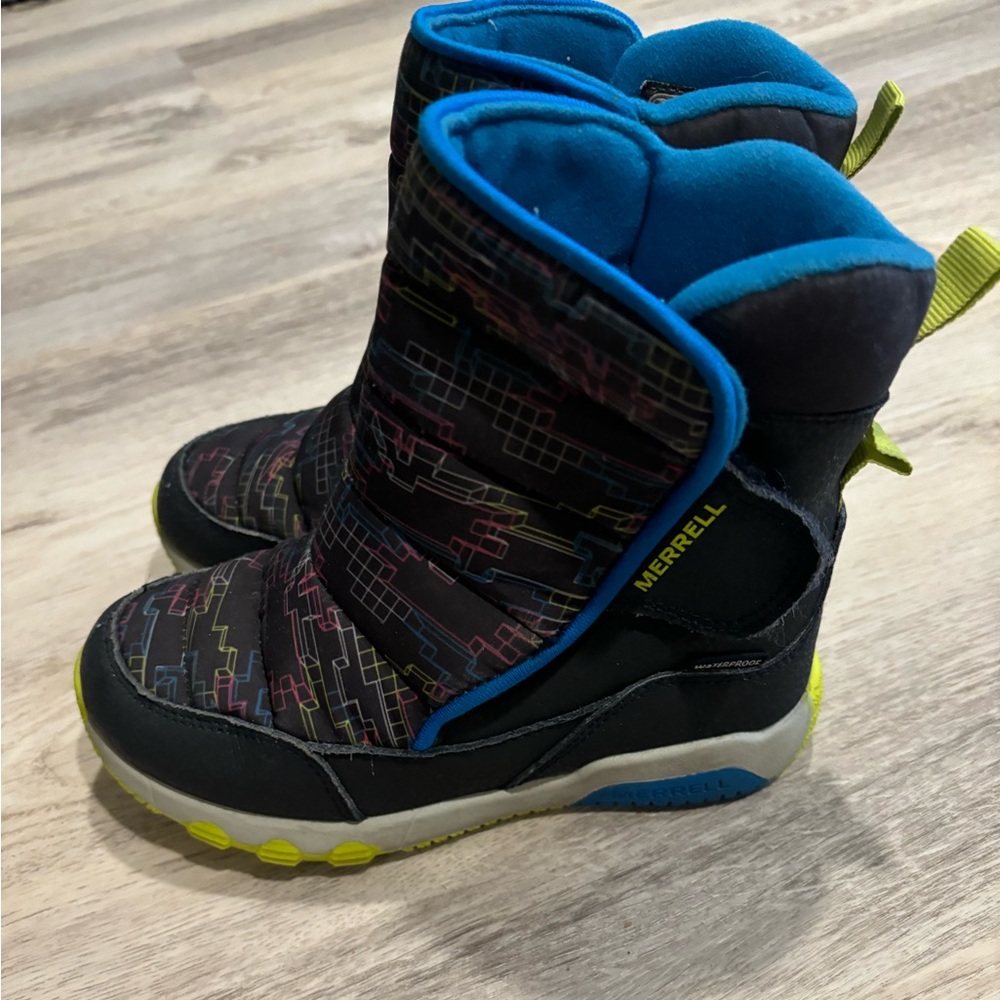 Kids Merrell boots size 13